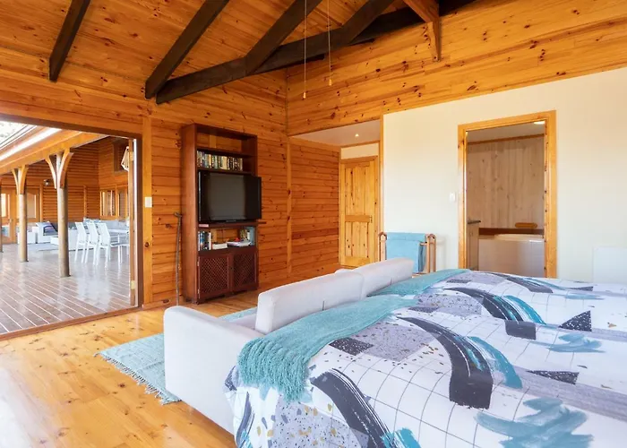 63 Milkwood